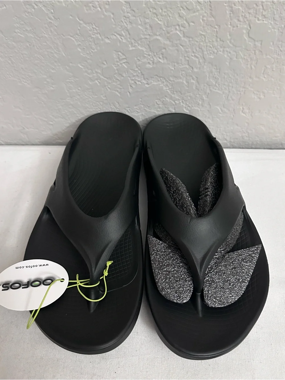 OOFOS OOriginal Recovery Sandal - Size Womens 12/Mens 10 in Black